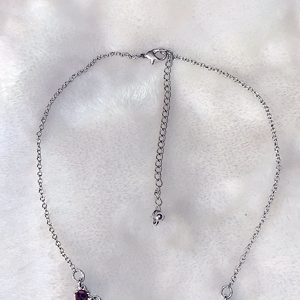 NEW! 🌹 ELEGANT STUNNING SILVER & RED ROSE VINE ADJUSTABLE NECKLACE - Picture 4 of 4